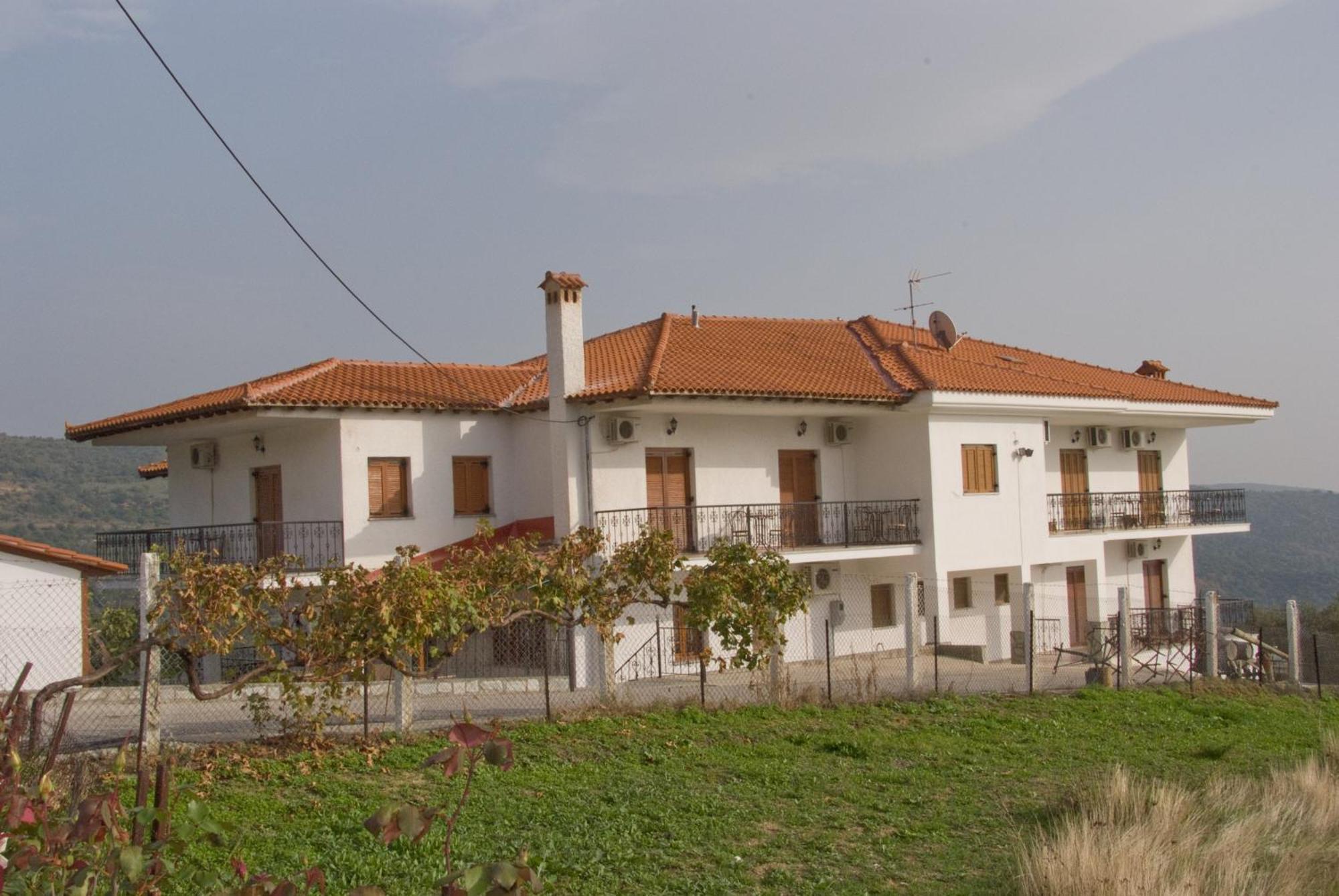 Guesthouse Arsenis Каламбака Екстер'єр фото