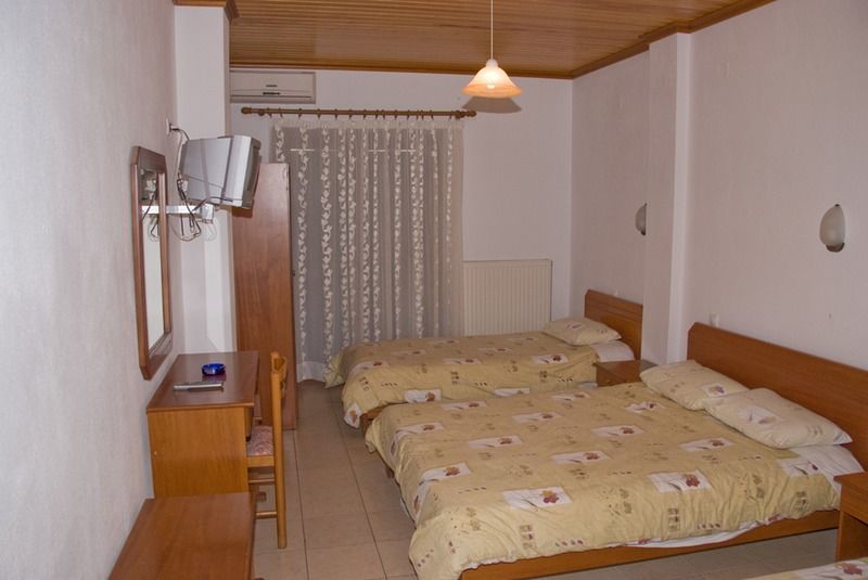Guesthouse Arsenis Каламбака Екстер'єр фото