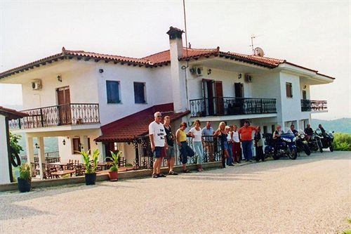 Guesthouse Arsenis Каламбака Екстер'єр фото
